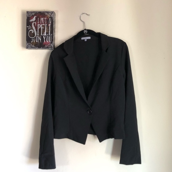 Blazer - Picture 1 of 3